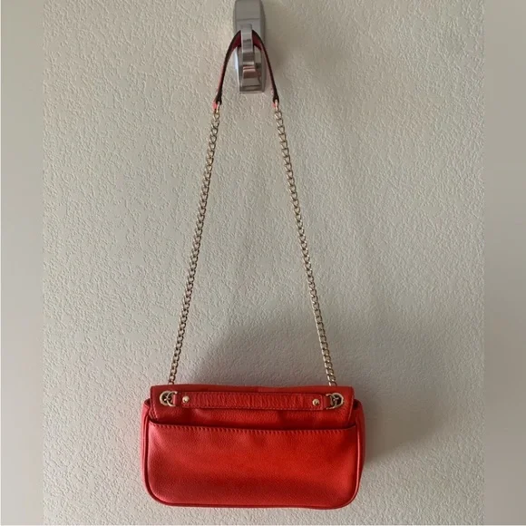 Michael Kors Chili Red Fulton
Small Shoulder Flap Bag new - Picture 5 of 10